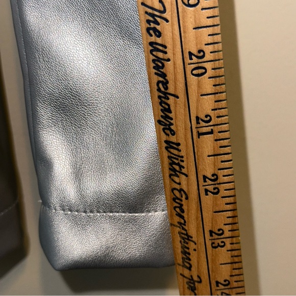 Vigoss Women’s Size Medium Silver Faux Leather Blazer Single Breasted Y2K Glam - Picture 8 of 9